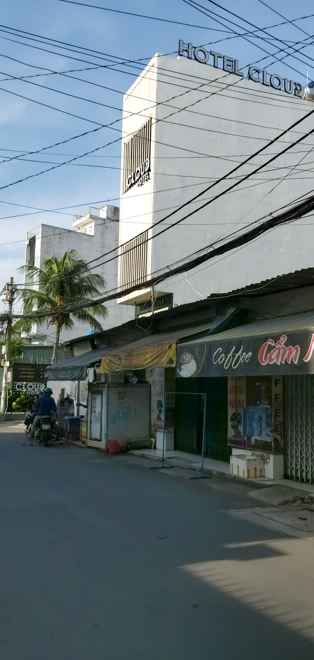 Cần bán gấp nhà đường số 14, P 8, Trung tâm quận Gò Vấp, HXH, 3 tầng lầu, 4 pn, giá rẻ nhất quận GV