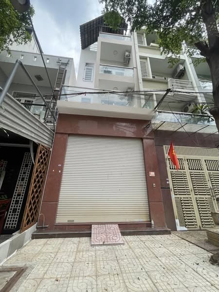 MTien, Q Tân Phú Tân Sơn Nhì, cạnh Tân Bình.