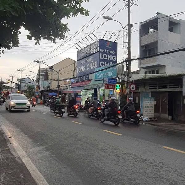 MẶT TIỀN KINH DOANH SIÊU VIP QUẬN 9