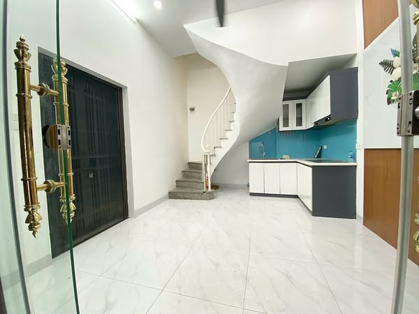 4 Tỉ 450 – HOÀN KIẾM, LÔ GÓC, SỔ RIÊNG.