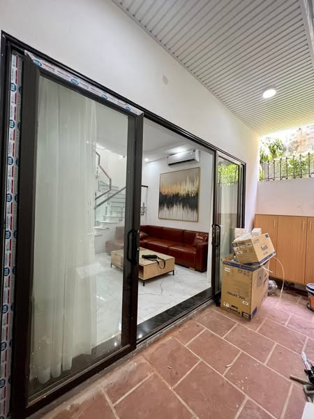 Cực rẻ – 60m2 – Ngõ 279 Đội Cấn – Mặt tiền 5m – Nhà đẹp – chỉ nhỉnh 8 tỷ.