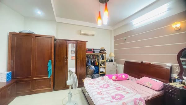 NHÀ MẶT TIỀN THỦ KHOA HUÂN, TÂN BÌNH