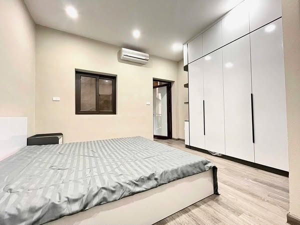 7 Tỉ 850 – ĐỘI CẤN, 10M RA MẶT PHỐ.