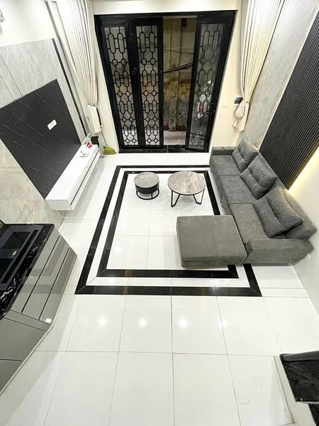 7 Tỉ 850 – ĐỘI CẤN, 10M RA MẶT PHỐ.