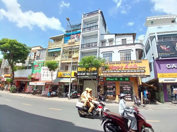 Nằm Ngay Mặt Tiền Lê Văn Sỹ , Tân Bình