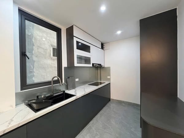 BÁN NHÀ 5 TẦNG MỚI ĐẸP – NGÕ 235 YÊN HÒA, CẦU GIẤY