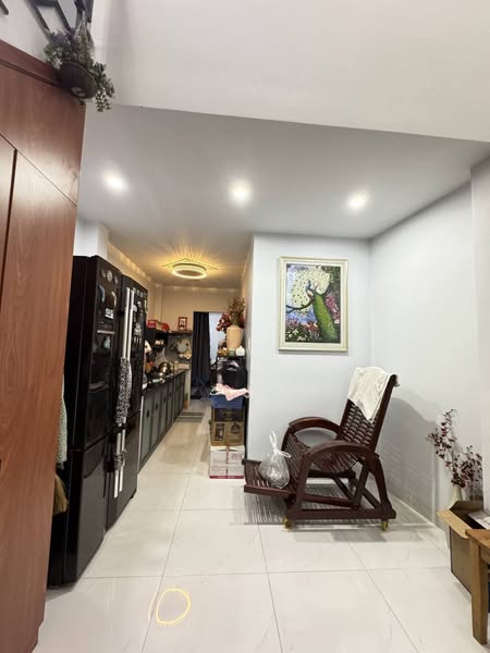 Kha Vạn Cân – Linh Trung