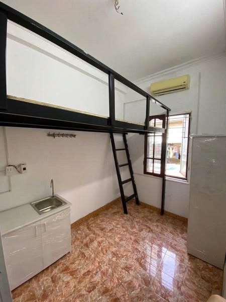 Chính chủ nhờ bán căn nhà ở Bạch Mai. Sát vách chợ Mơ