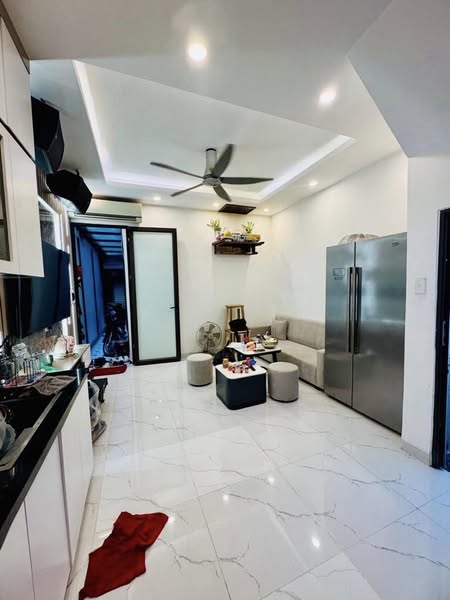 TRUNG TÂM HAI TRƯNG – HIẾM – GẦN OTO