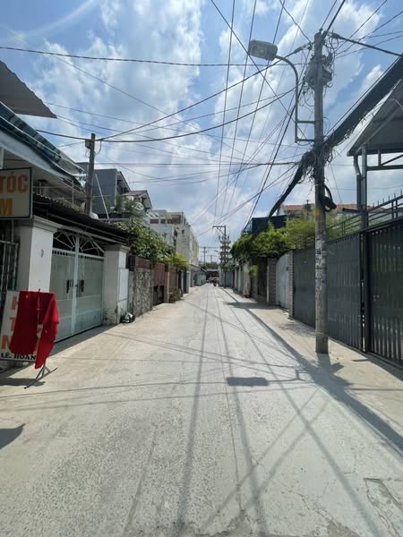 Huỳnh Tấn Phát – 4 tỷ