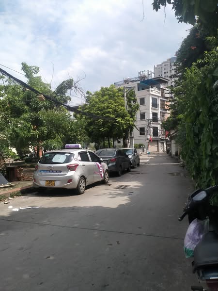 NHÀ PHAN ĐÌNH GIÓT 72m2x3T GIÁ 10*TỶ 👍