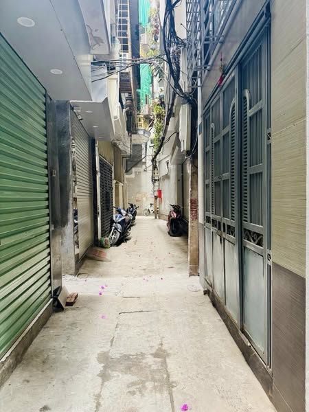 TRUNG TÂM HAI TRƯNG – HIẾM – GẦN OTO