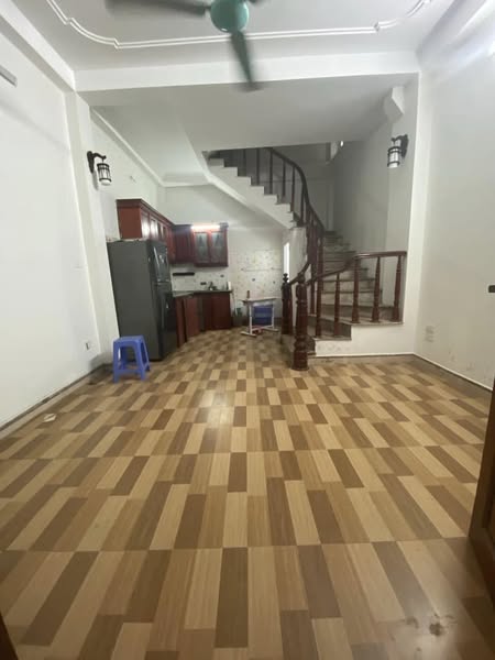 Đông Thiên Vĩnh Hưng Hoàng Mai giá 5,55 tỷ.