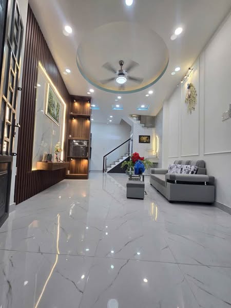 Chính chủ bán gấp nhà 125 đường Nguyễn Thị Tần Phường 1 Quận 8