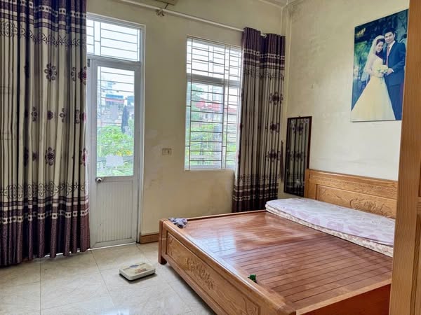 BÁN NHÀ NGÕ Ô TÔ – TRUNG TÂM ĐỐNG ĐA – KINH DOANH TỐT