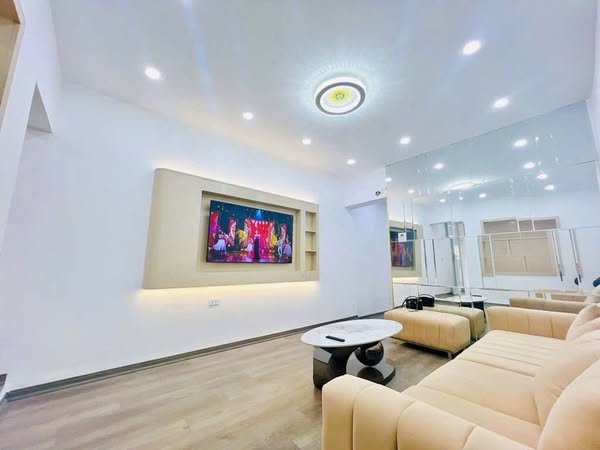 3.xTỶ…TẬP THỂ TẦNG 3 PHƯƠNG MAI, ĐỐNG ĐA – DT 55m2