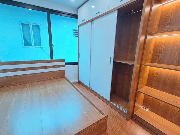 BÁN NHÀ NGÕ Ô TÔ – TRUNG TÂM ĐỐNG ĐA – KINH DOANH TỐT