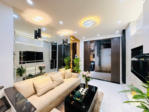 🏠 BÁN NHÀ ĐẸP – Ô TÔ ĐỖ CỬA – GIÁ CHỈ HƠN 5 TỶ