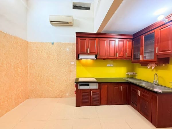 BÁN NHÀ CẦU GIẤY – 40M² – 5 TẦNG