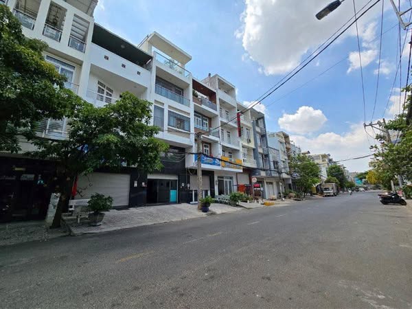 P Bình Trị Đông B, Aeon mall, Đường số 7.