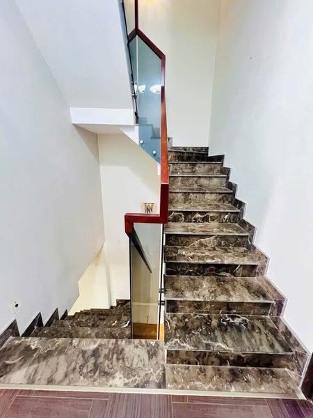 Bán nhà mặt tiền đường 16m Chỉ 12 Tỷ Tân Phú .