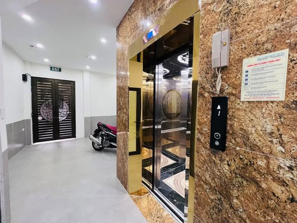 BÁN CCMN XÂY MỚI CẦU GIẤY 7 tầng