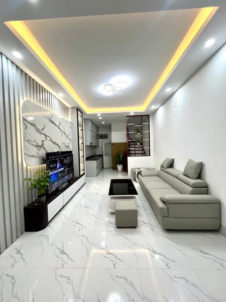 TRẦN QUỐC VƯỢNG (CẦU GIẤY) 35m2 5 TẦNG x 5 TẦNG 3 NGỦ