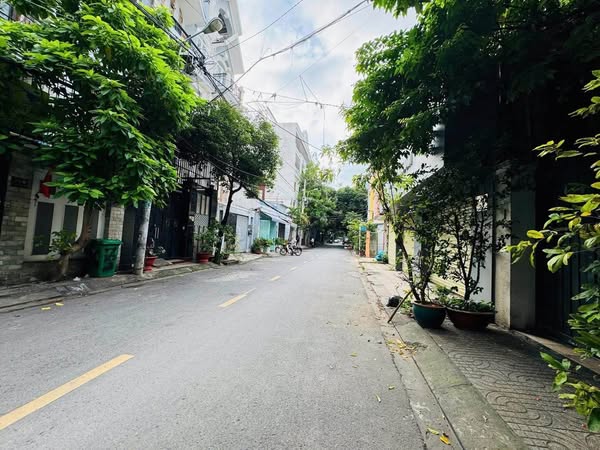 🌹 Siêu phẩm mặt tiền đường 16m P.Tân Sơn Nhì Q.Tân Phú 79m2 giá chỉ 10.8 tỷ