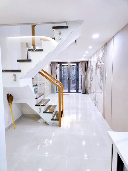 💥💥💥BÁN NHÀ MỚI 3T – HẺM 1/ NGUYỄN THẦN HIẾN Q.4