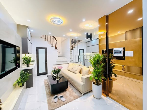 🏠 BÁN NHÀ ĐẸP – Ô TÔ ĐỖ CỬA – GIÁ CHỈ HƠN 5 TỶ