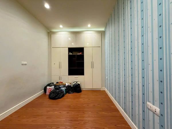 BÁN NHÀ CẦU GIẤY ĐƯỜNG Ô TÔ TRÁNH, Ô TÔ VÀO NHÀ
