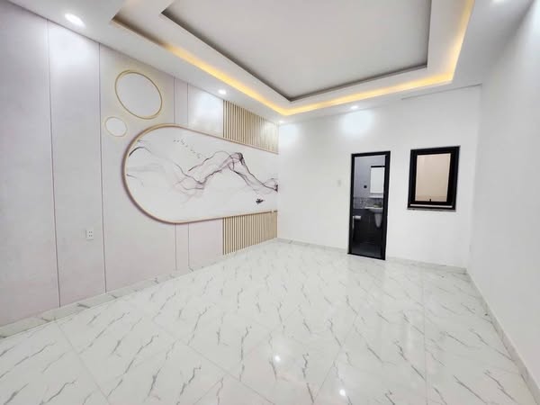 NHÀ 4 TẦNG KIÊN CỐ