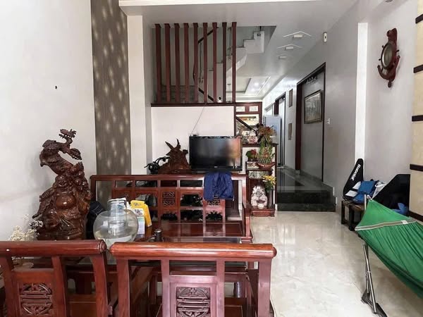 Bán nhà đẹp Lý Tuệ, p. Tân Quý, q. Tân Phú