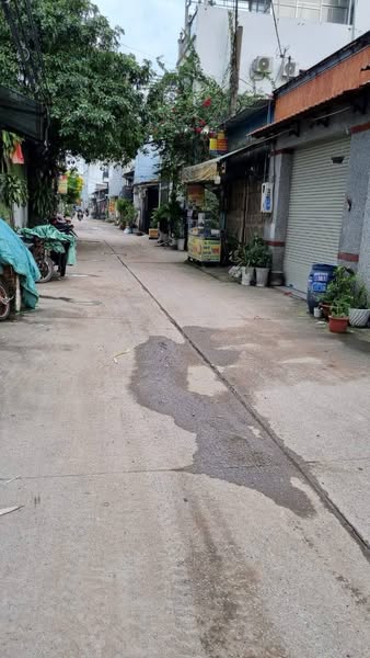 NHÀ HẺM THÔNG GẦN CHỢ