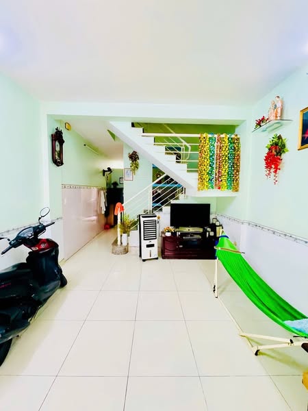 💥DT: 4,1×13 (54m2) – Nhà Đúc 2 Tầng – Cạnh Lê Thúc Hoạch – chỉ 3ty xíu