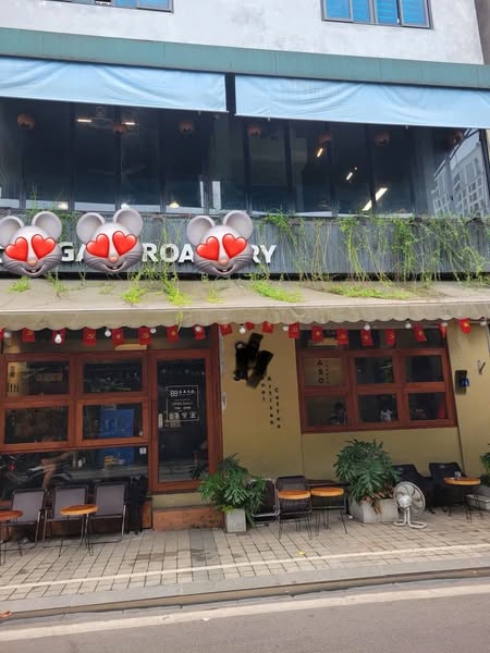 LÔ GÓC VIP – 2 MẶT Ô TÔ TRÁN