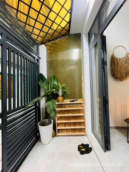 LÊN SÓNG SIÊU PHẨM NHÀ ĐẸP – NGUYỄN TRI PHƯƠNG, Q10 – SÁT MẶT TIỀN – 32M2 – 4 TẦNG BTCT – CHỈ HƠN 5.X TỶ