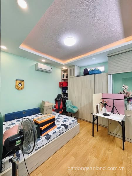 🏡 BÌNH THẠNH HẺM NGUYỄN VĂN ĐẬU 46M² – 5PN – HẺM XE HƠI TRÁNH – 9.5 TỶ BT1192 • Vị trí: Trung tâm Phường 11, Bình Thạnh. Gần mặt tiền Nguyễn Văn Đậu chỉ 50m, khu vực sầm uất, tiện ích đầy đủ.