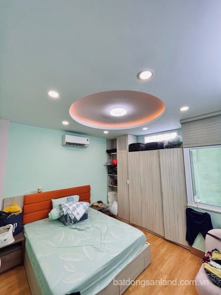 🏡 BÌNH THẠNH HẺM NGUYỄN VĂN ĐẬU 46M² – 5PN – HẺM XE HƠI TRÁNH – 9.5 TỶ BT1192 • Vị trí: Trung tâm Phường 11, Bình Thạnh. Gần mặt tiền Nguyễn Văn Đậu chỉ 50m, khu vực sầm uất, tiện ích đầy đủ.