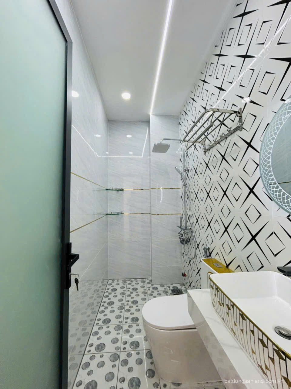 Nhà đẹp đồng bộ Hương Lộ 2, Bình Trị Đông, dt 56m2 3 lầu 5pn 6wc giá 7,6 tỷ