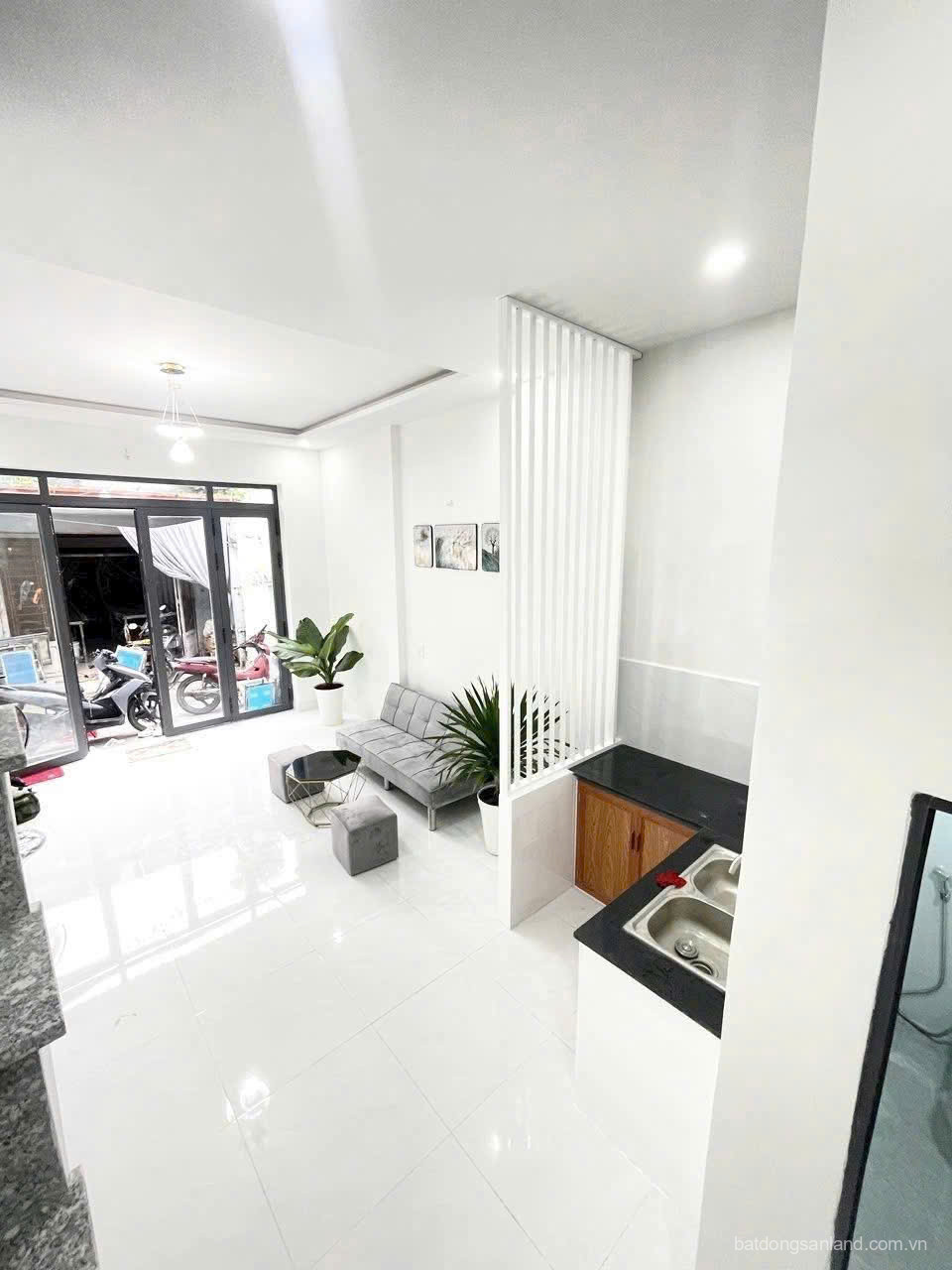 Nhà hẻm đường số 8, Bình Hưng Hòa dt 31m2 1 lầu 2pn 2wc giá 3,68 tỷ