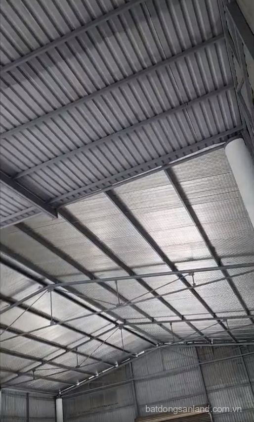 Bán kho mt ĐT 816 , xã Thạnh Lợi , Bến Lức dt 1300m2 ( dtxd 450m2 ) giá 7 tỷ