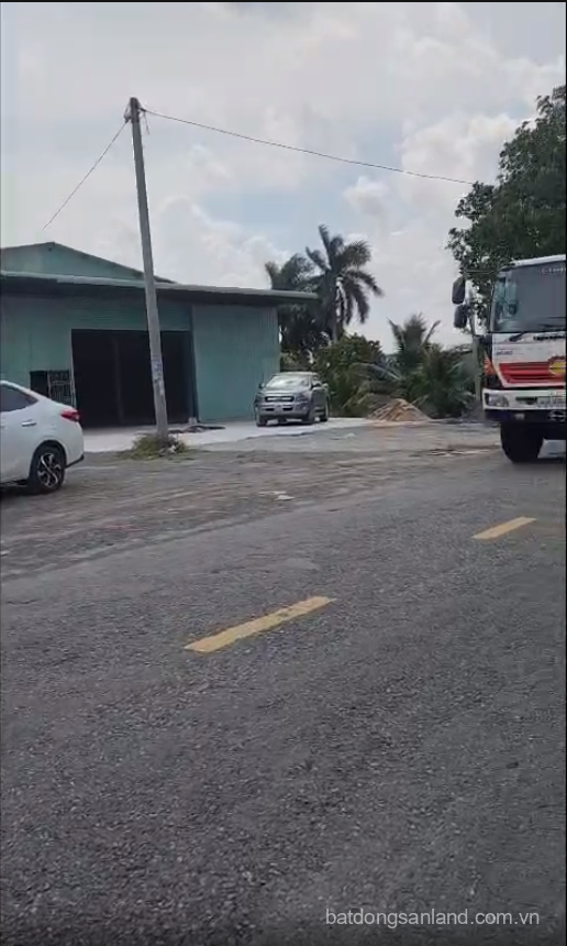 Bán kho mt ĐT 816 , xã Thạnh Lợi , Bến Lức dt 1300m2 ( dtxd 450m2 ) giá 7 tỷ