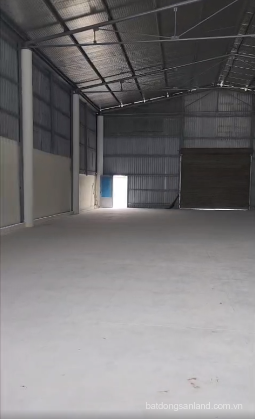 Bán kho mt ĐT 816 , xã Thạnh Lợi , Bến Lức dt 1300m2 ( dtxd 450m2 ) giá 7 tỷ